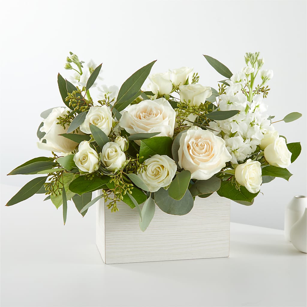 Fresh Linen Box Bouquet – Wade Florists Llc, Saint Louis MO