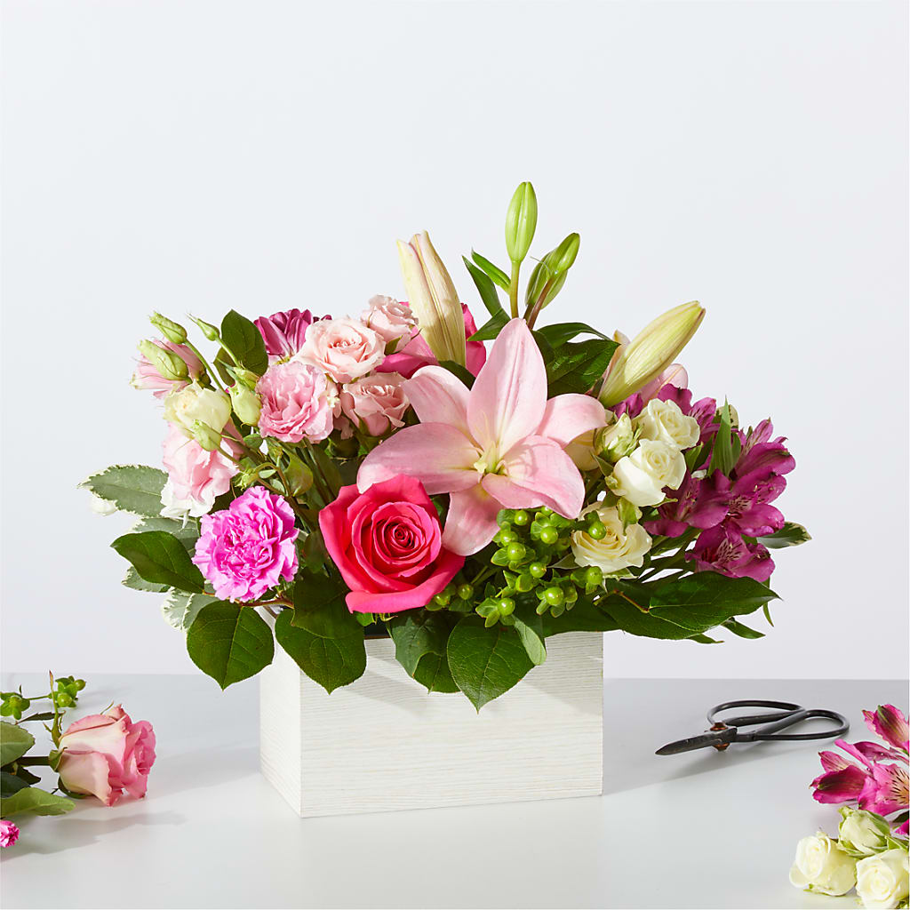 Sweetberry Box – A Florist Original – Wade Florists Llc, Saint Louis MO