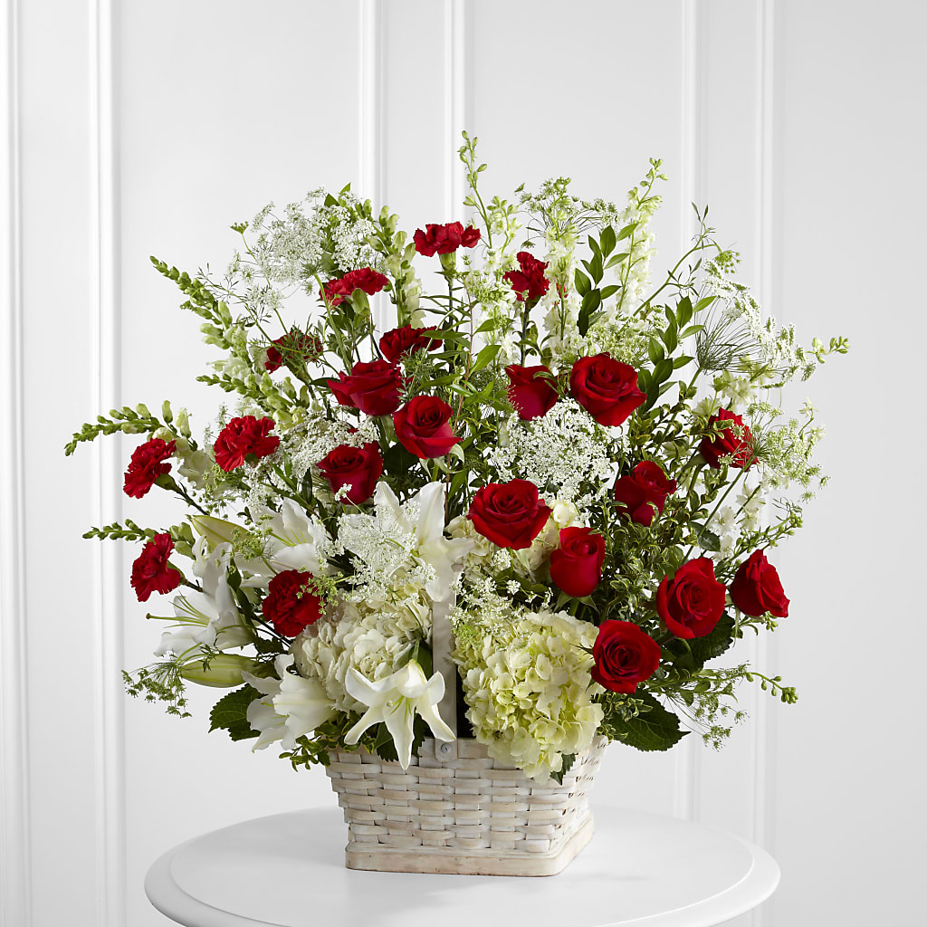 In Loving Memory Arrangement – Wade Florists Llc, Saint Louis MO