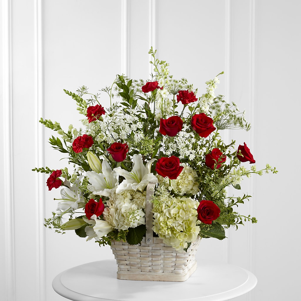 In Loving Memory Arrangement – Wade Florists Llc, Saint Louis MO