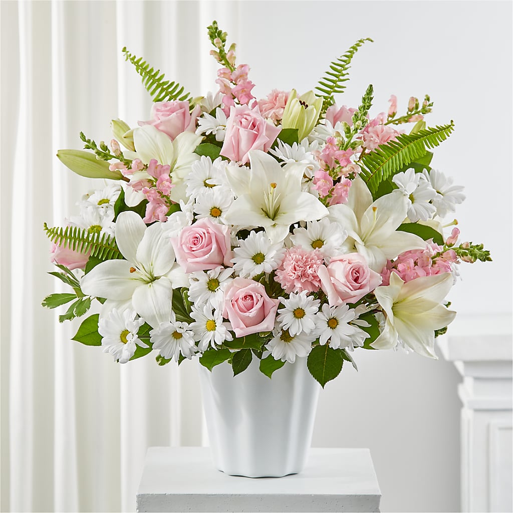Soft Touch Tabletop Basket – Wade Florists Llc, Saint Louis MO