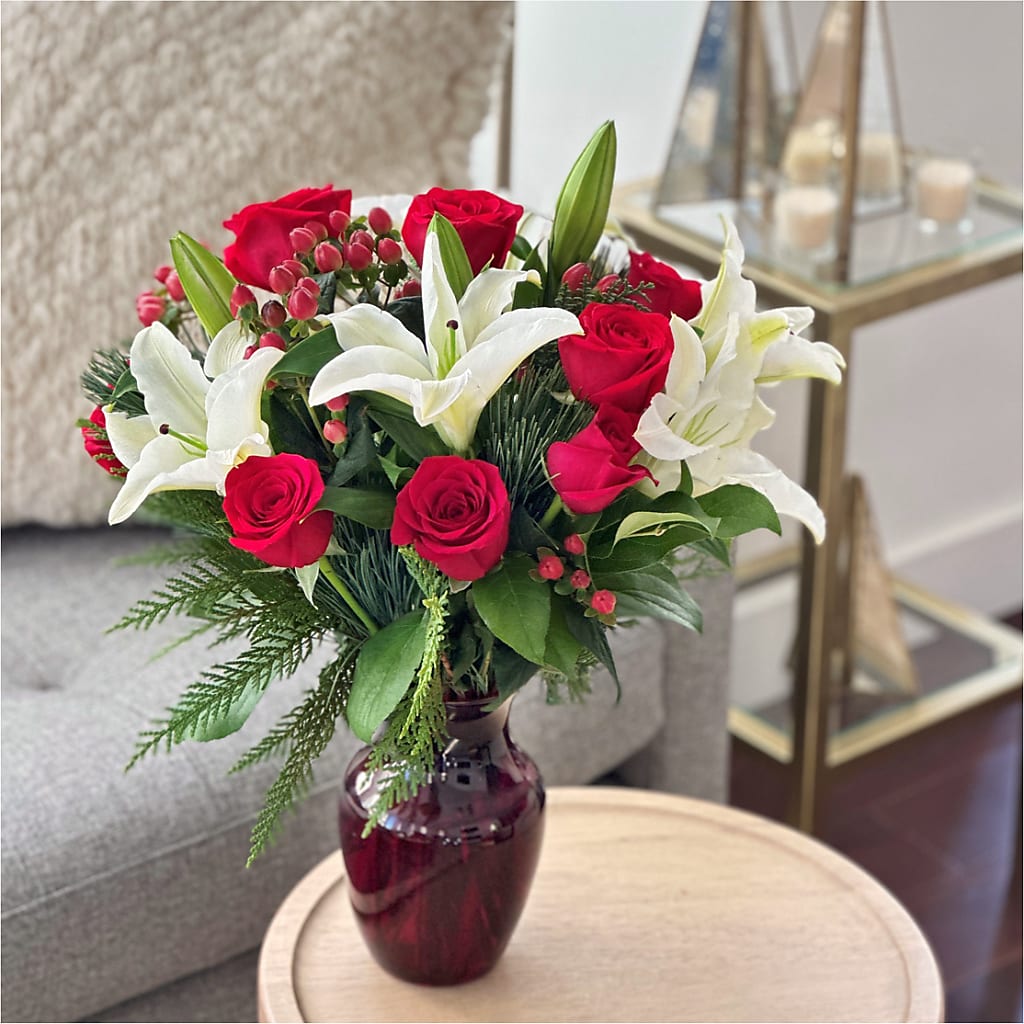 Evergreen Delight Bouquet – Wade Florists Llc, Saint Louis MO