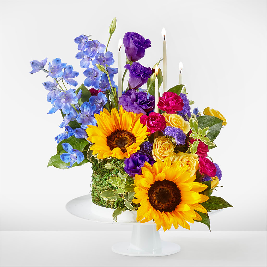 Star of the Day Floral Cake – Wade Florists Llc, Saint Louis MO