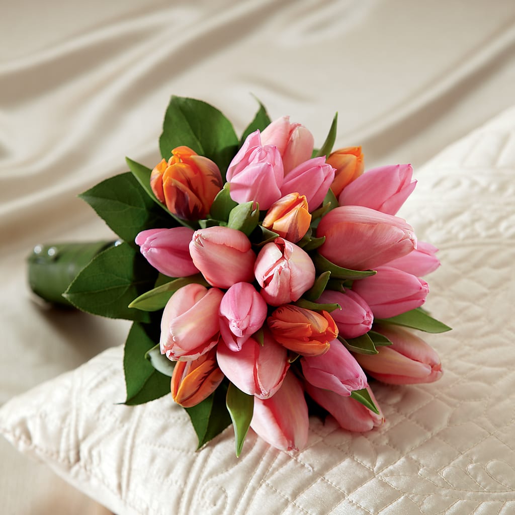 Embraceable Bouquet – Wade Florists Llc, Saint Louis MO