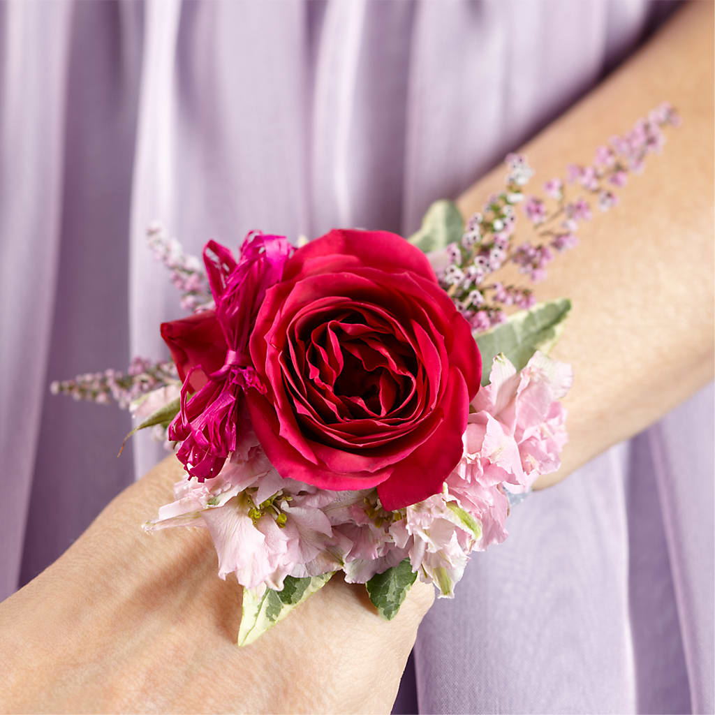 Rose Charm Corsage – Wade Florists Llc, Saint Louis MO