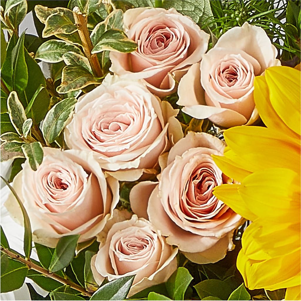 The Good Life Bouquet –  Wade Florists Llc, Saint Louis MO