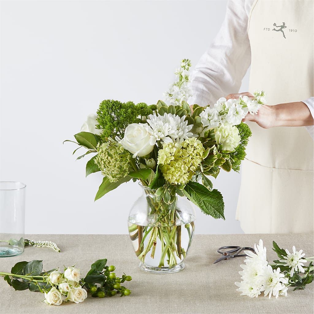 Irish Garden - A Florist Original –  Wade Florists Llc, Saint Louis MO