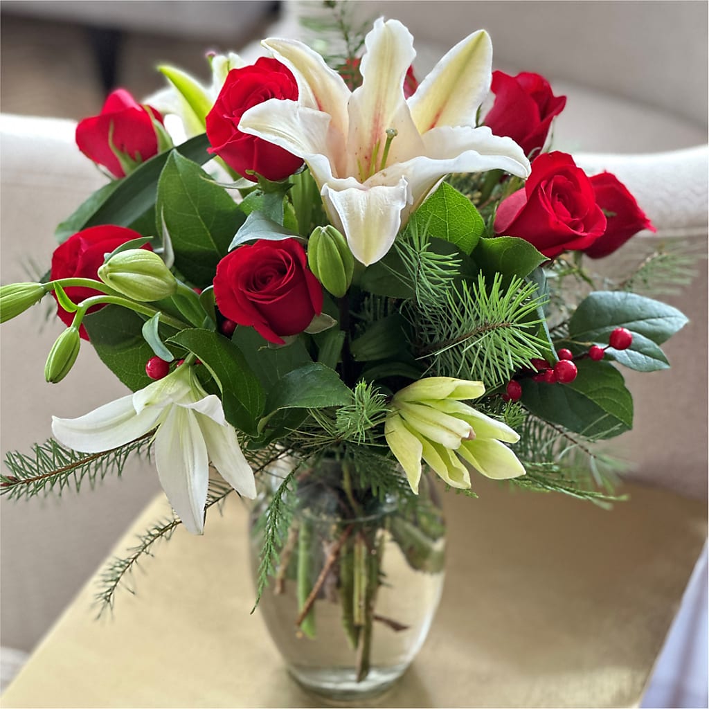 Sparkling Snowflakes Bouquet –  Wade Florists Llc, Saint Louis MO