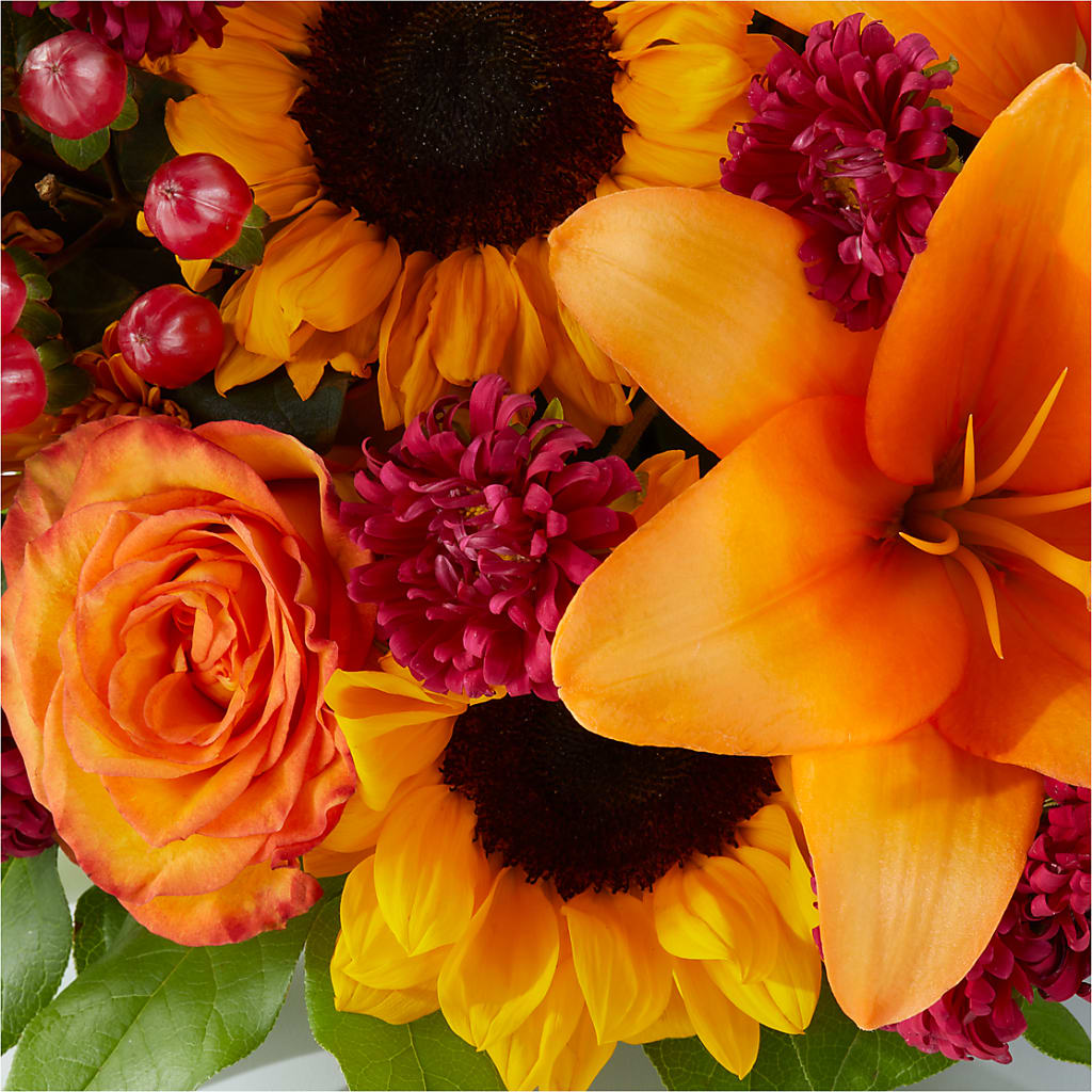 Grateful Centerpiece –  Wade Florists Llc, Saint Louis MO