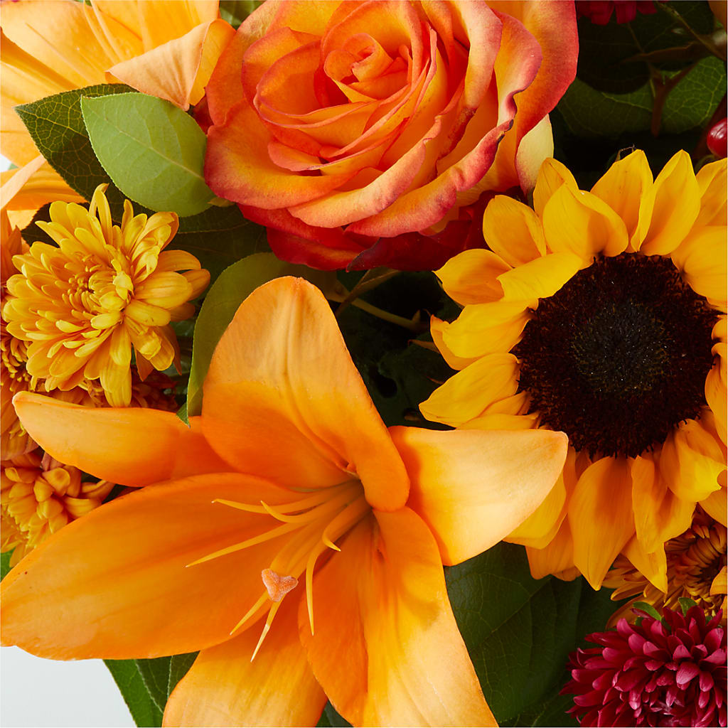 Grateful Centerpiece –  Wade Florists Llc, Saint Louis MO