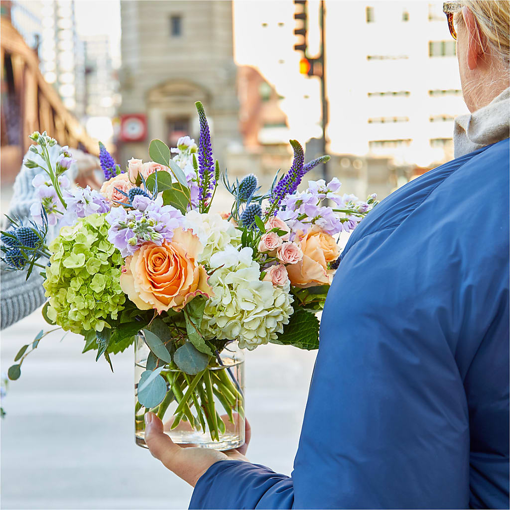 Porch Swing Bouquet –  Wade Florists Llc, Saint Louis MO